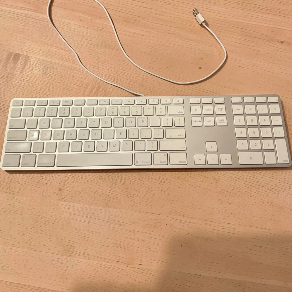 🍎Apple Model A1243 Slim White Aluminum Keyboard